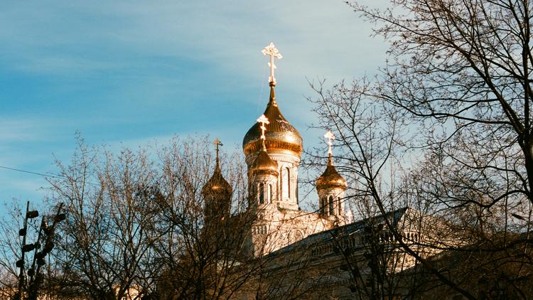 Постер Встречи в монастыре