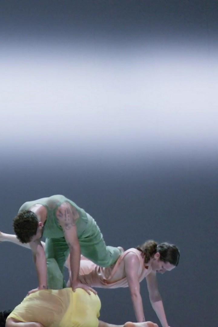 Sasha Waltz & Guests, ансамбль Ensemble Intercontemporain: Терри Райли, In C (sasha-waltz-guests-ansambl-ensemble-intercontemporain-terri-rajli-in-c) Музыка