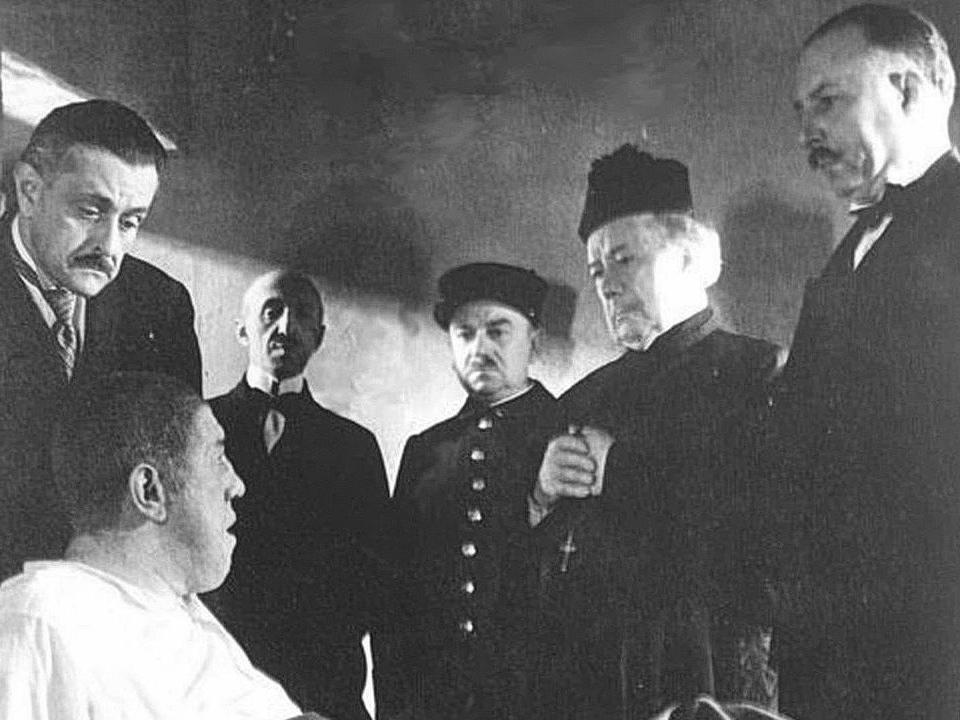 Смерть на бегу (smert-na-begu) Фильм 1936