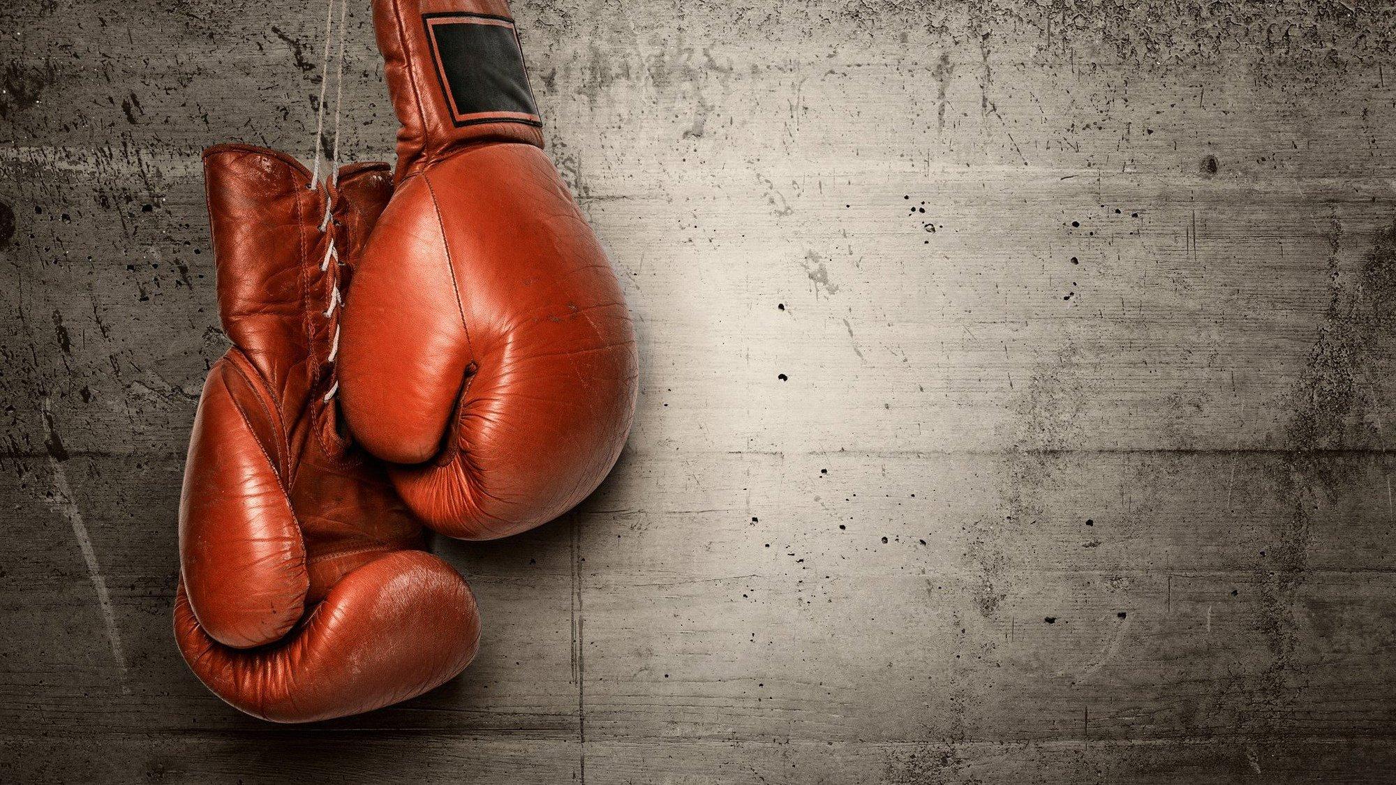 Профессиональный бокс. Денис Савицкий против Артура Зиятдинова. Дауд Алаев против Баходура Усмонова (professionalnyj-boks-denis-savitskij-protiv-artura-zijatdinova-daud-alaev-protiv-bahodura-usmonova) Спорт