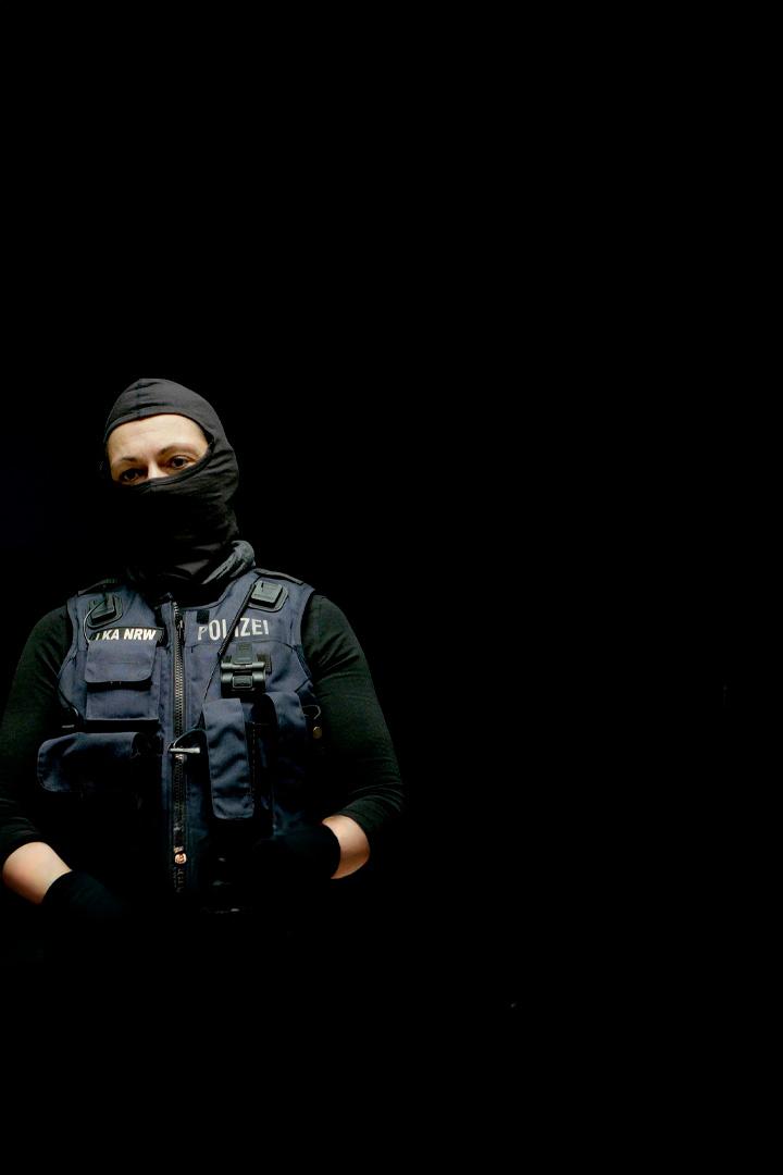 Mafiajäger (mafiajger) Документальный сериал