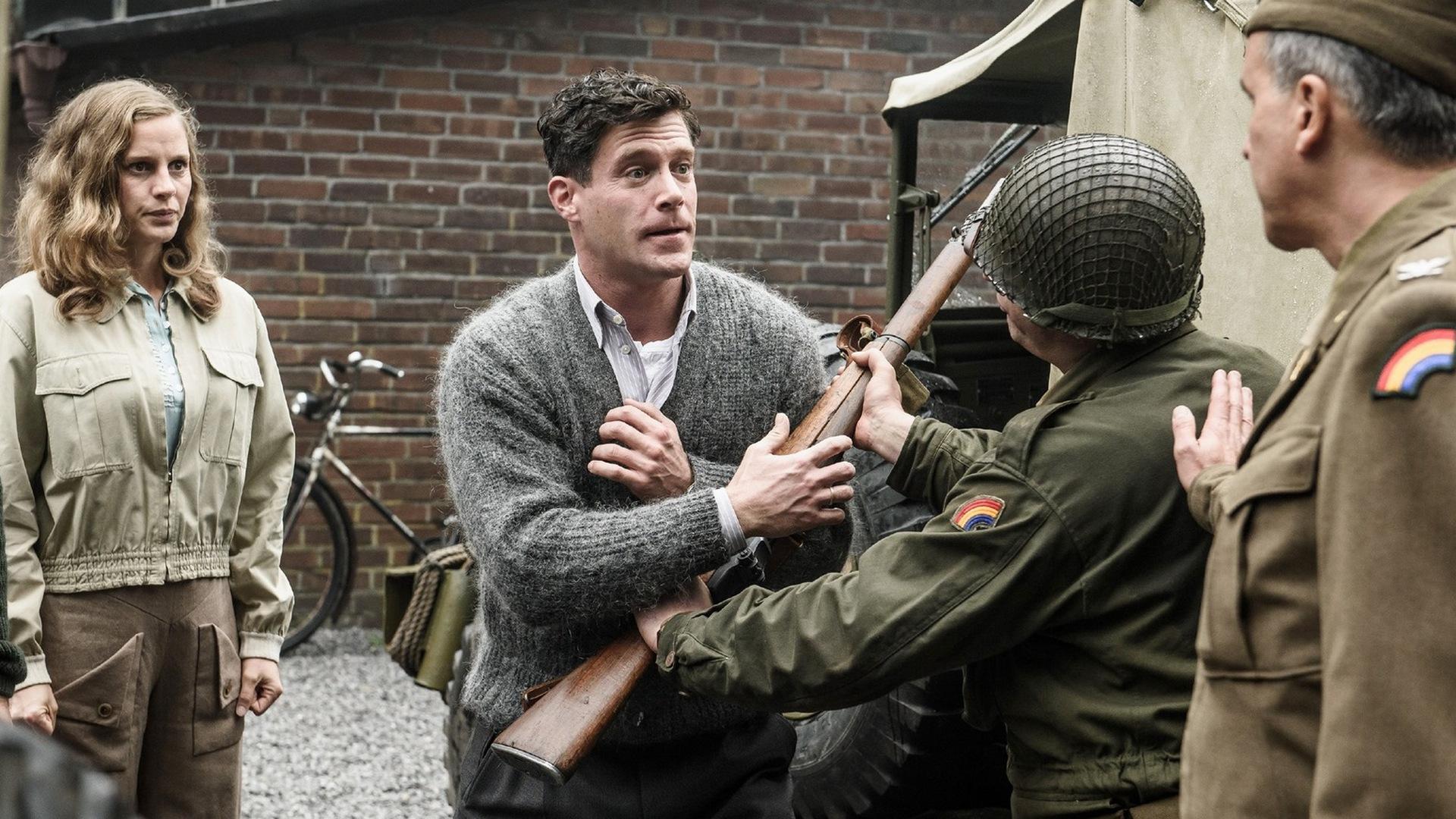 Дуэль братьев. История Adidas и Puma (duel-bratev-istorija-adidas-i-puma) Фильм 2016