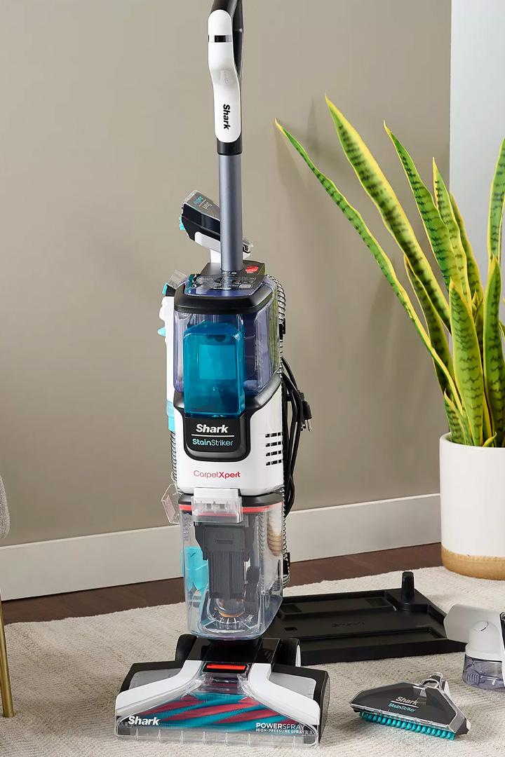 Shark CarpetXpertTM with StainStrikerTM 2-in-1 deep carpet cleaner with built-in spot & stain remove (shark-carpetxperttm-with-stainstrikertm-2-in-1-deep-carpet-cleaner-with-built-in-spot-stain-remove) Телемагазин