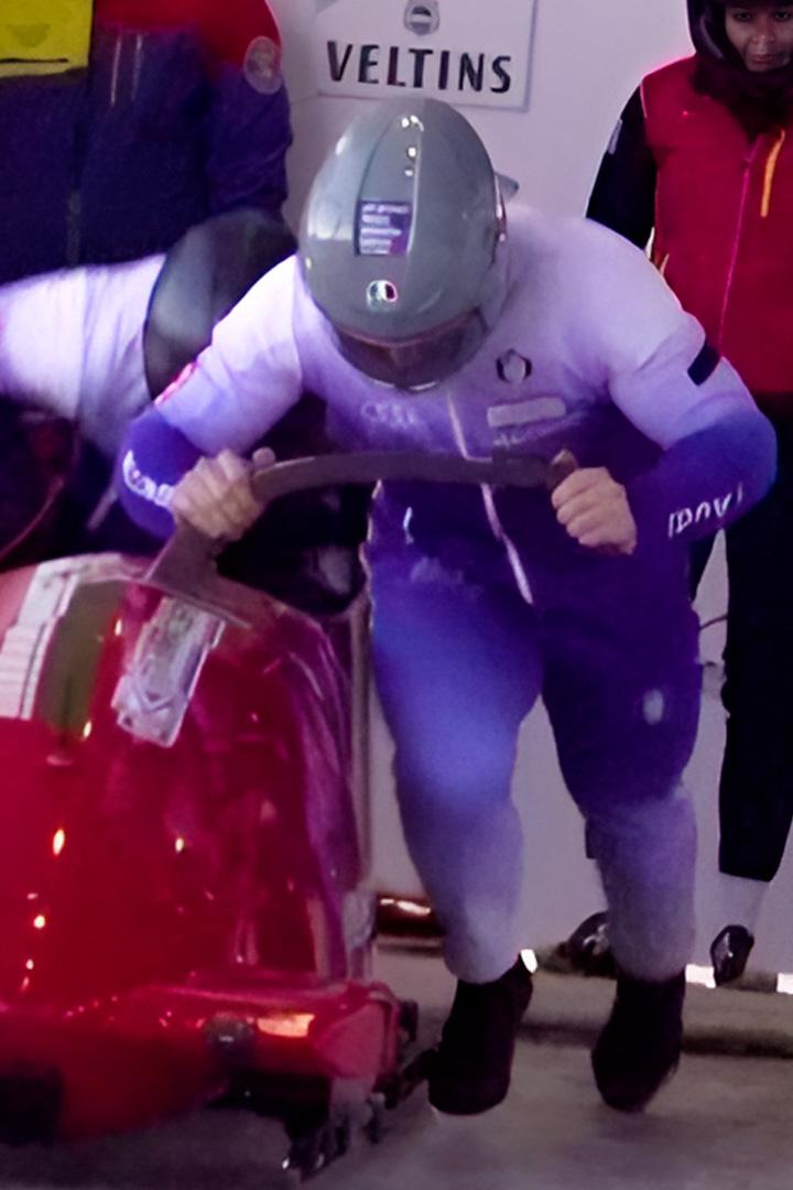 Tokyo's Bobsled Factories (tokyos-bobsled-factories) Досуг, хобби