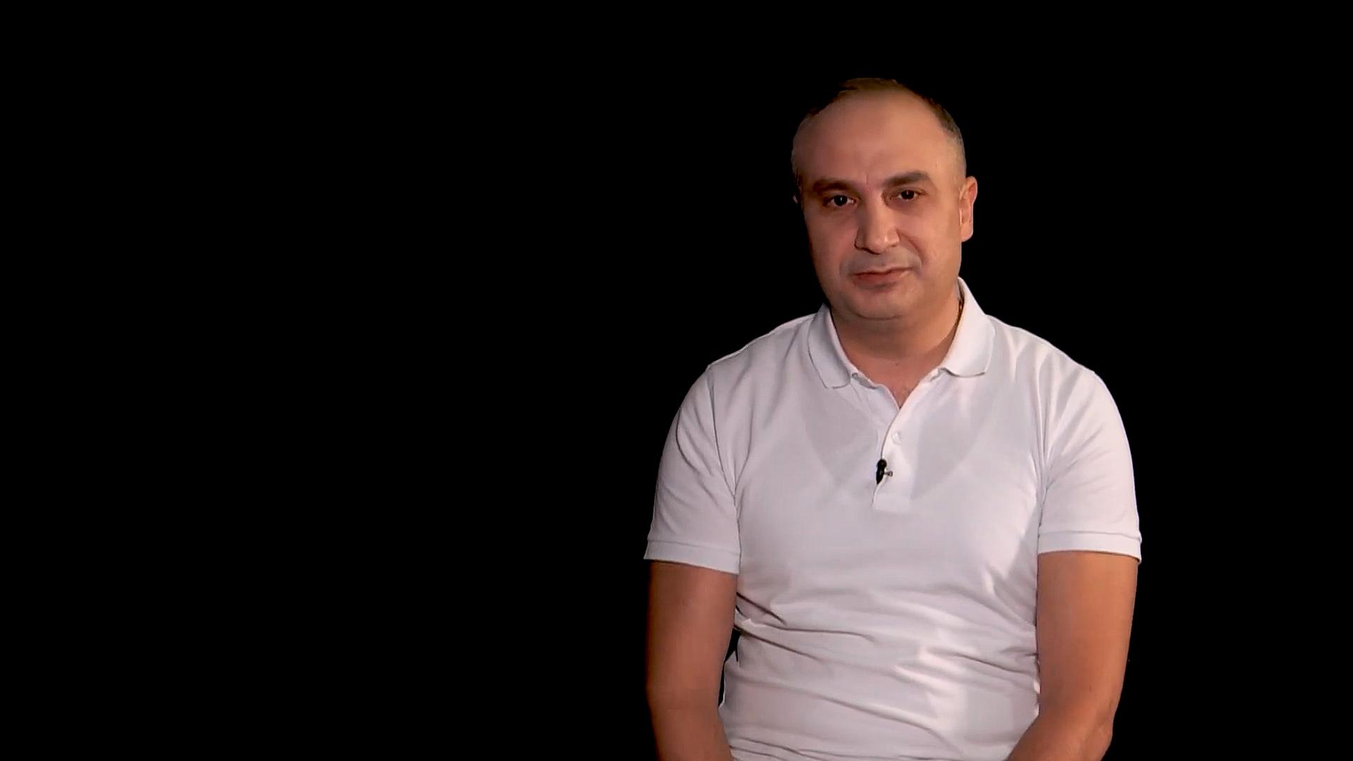 Հակիրճ Արթուր Մանուկյանի հետ Познавательное