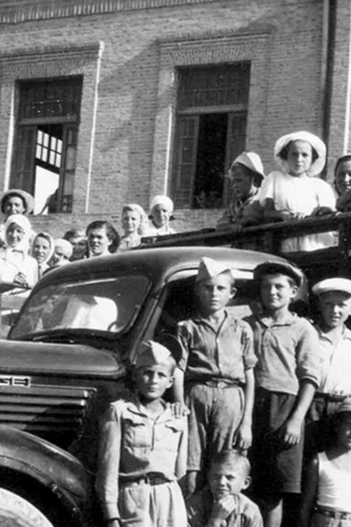 La fabrique des orphelins, 1939-1949 (la-fabrique-des-orphelins-1939-1949) Документальный фильм