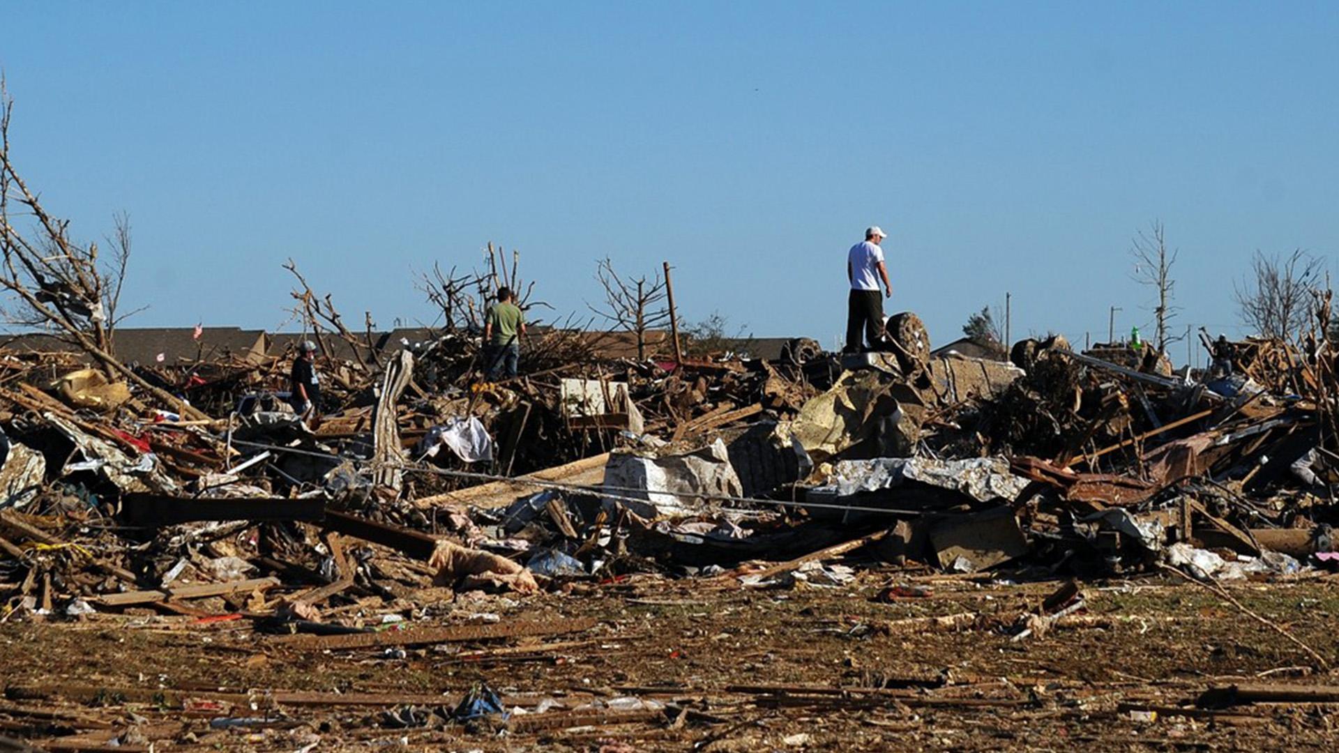 Охотники за торнадо (ohotniki-za-tornado) Документальный сериал
