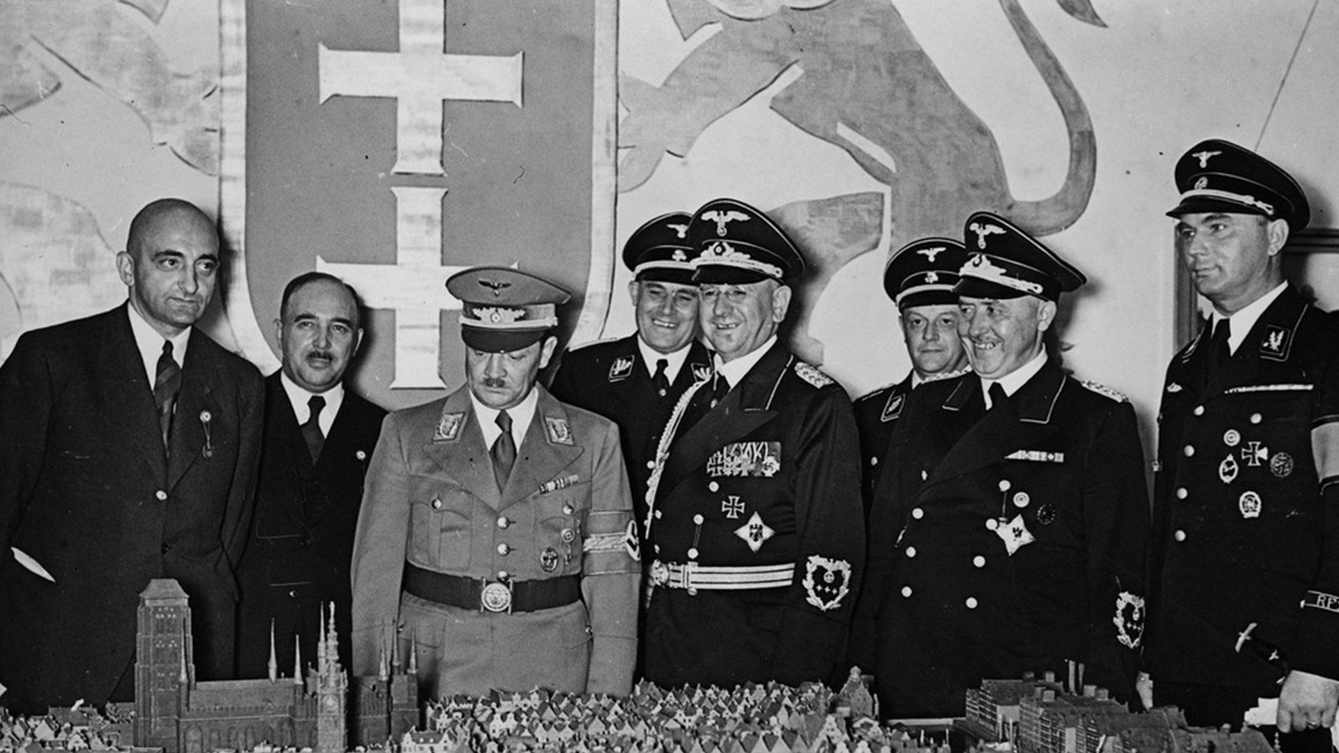 Восточная Пруссия Гитлера (vostochnaja-prussija-gitlera) Документальный сериал