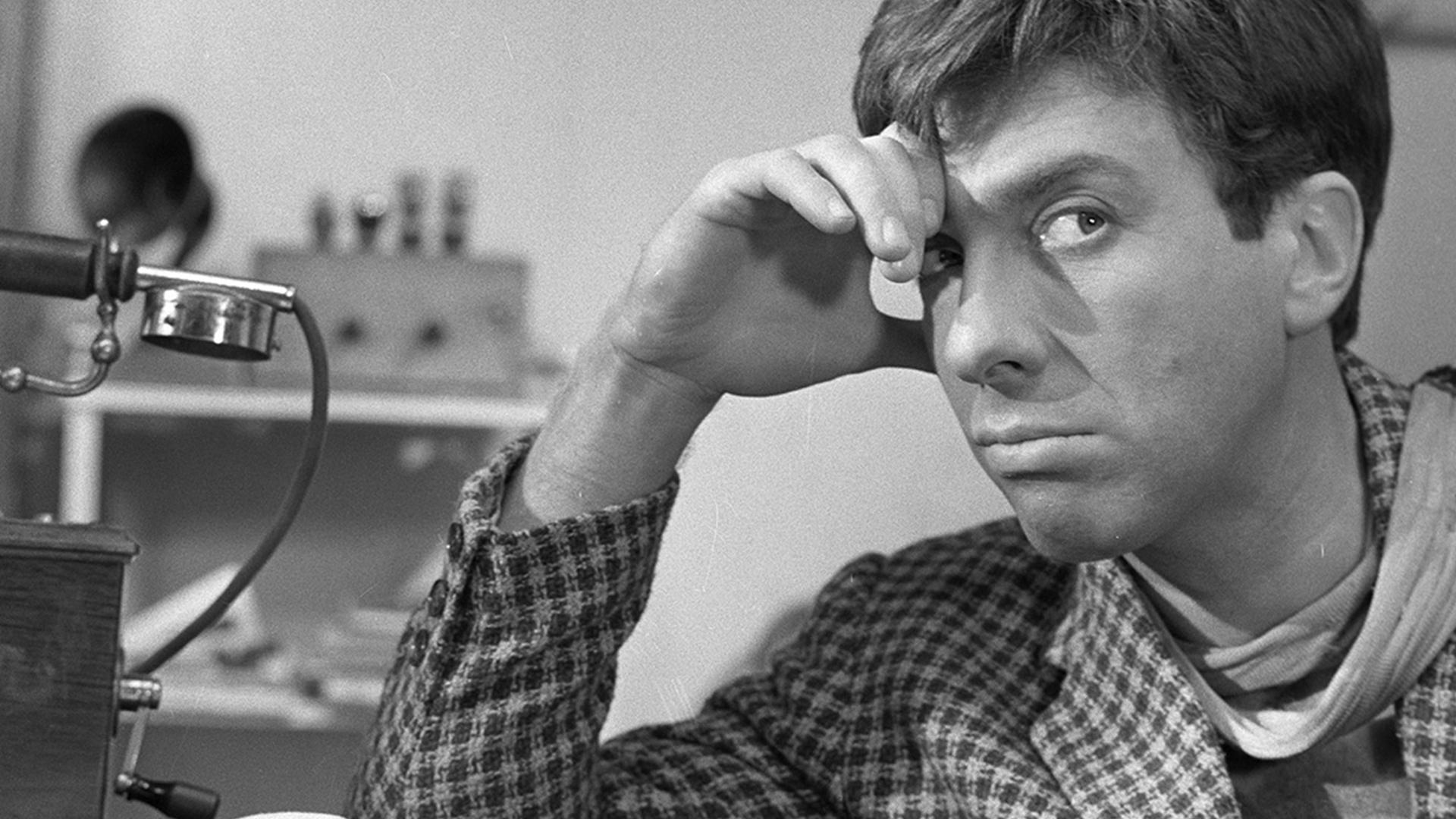 Сергей Юрский. Я пришёл в кино как клоун (sergej-jurskij-ja-prishel-v-kino-kak-kloun) Документальный фильм