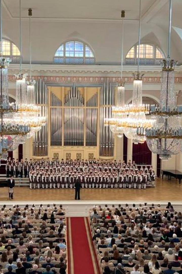 «Праздник песни», сводный хор академической гимназии им. М.Б. Пильдес в Большом зале филармонии им. Д. Д. Шостаковича (prazdnik-pesni-svodnyj-hor-akademicheskoj-gimnazii-im-mb-pildes-v-bolshom-zale-filarmonii-im-d-d-shostakovicha) Музыка