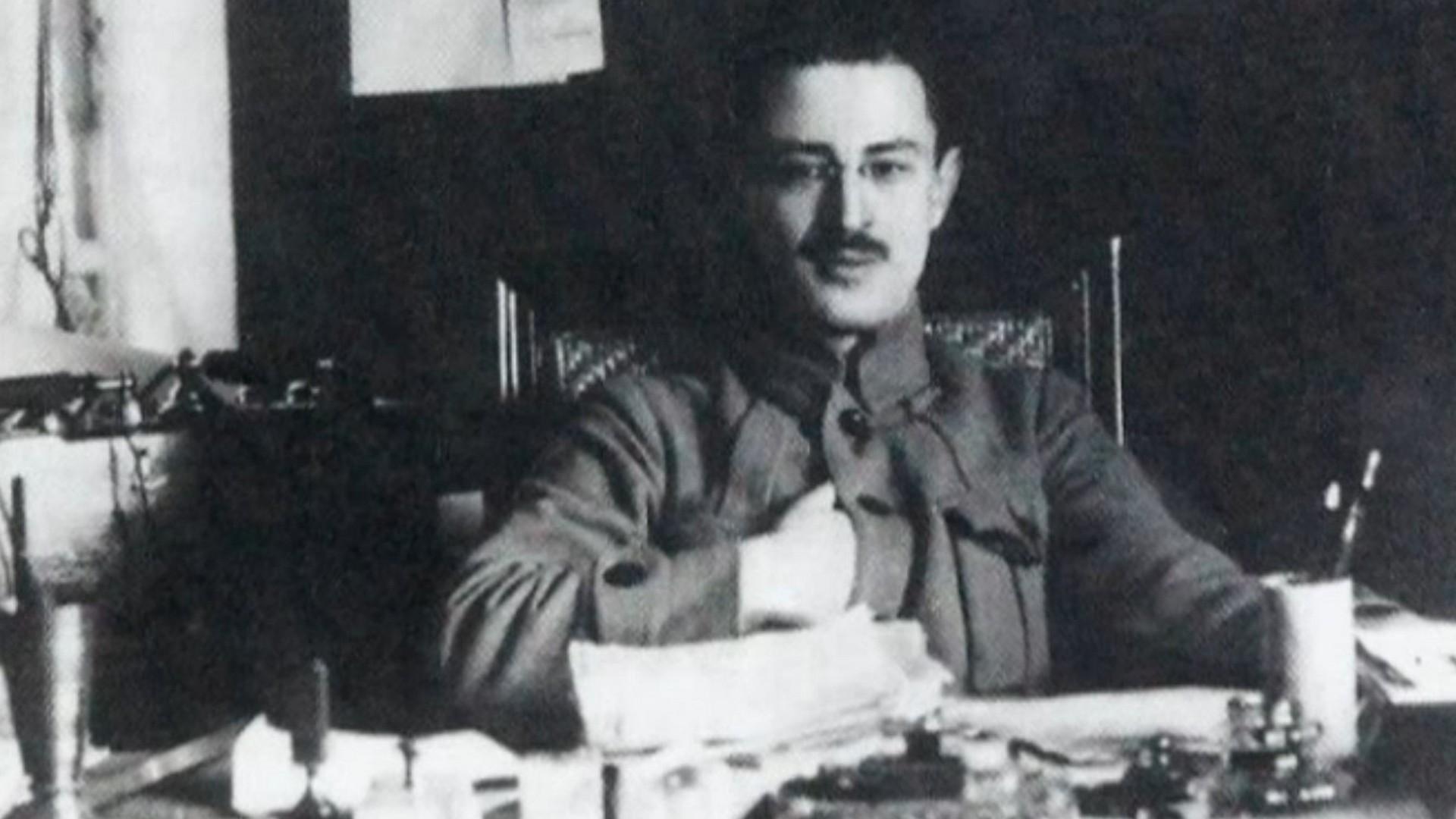 Мы отточили им клинки. Драма военспецов (my-ottochili-im-klinki-drama-voenspetsov) Документальный фильм