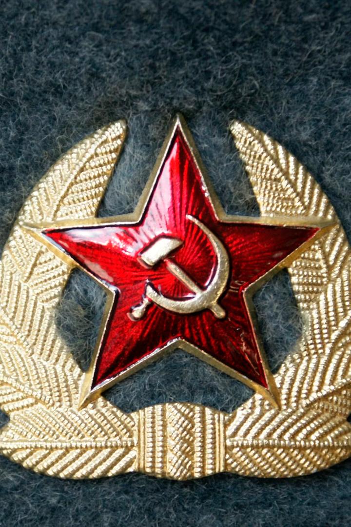 С Днём Победы! Праздничный концерт на Поклонной горе (s-dnem-pobedy-prazdnichnyj-kontsert-na-poklonnoj-gore) Музыка