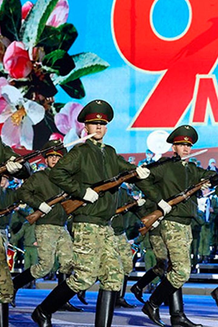 Военный парад и театрализованный эпизод «Будем жить», посвященные 80-летию Великой Победы (voennyj-parad-i-teatralizovannyj-epizod-budem-zhit-posvjaschennye-80-letiju-velikoj-pobedy) Другое