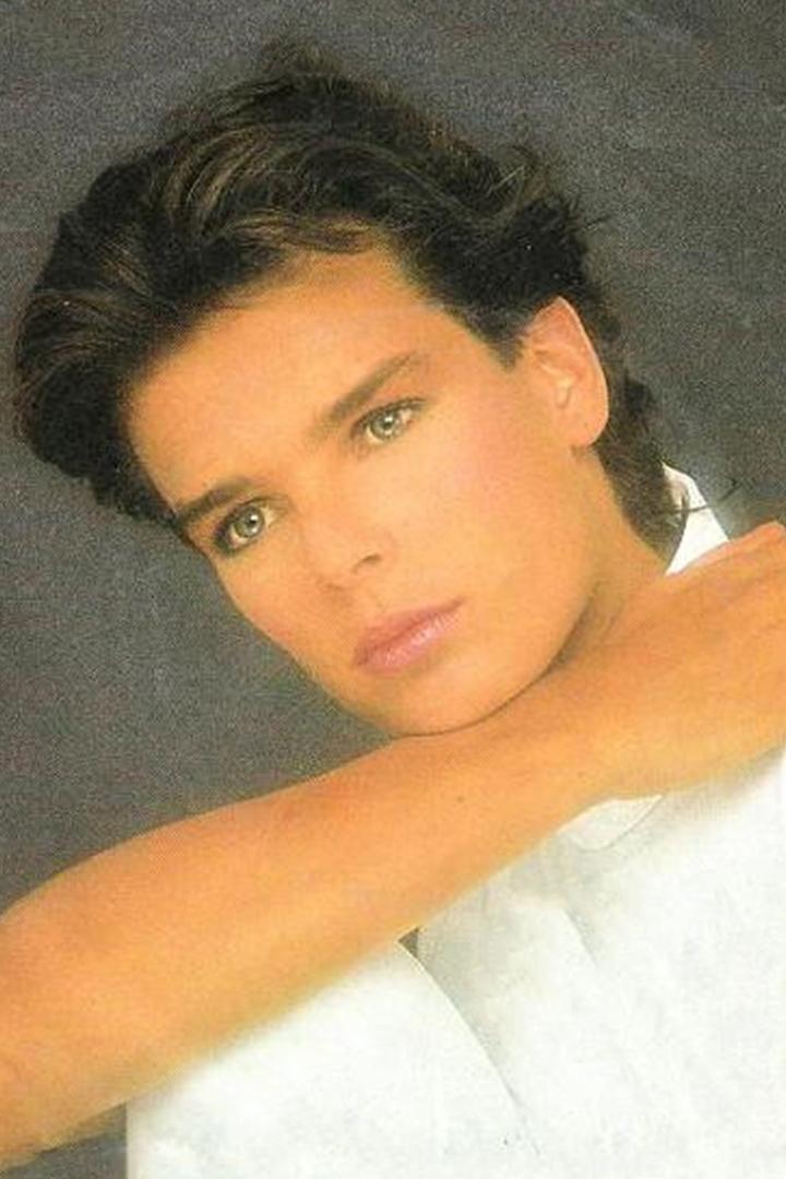 Stephanie De Monaco. Irresistible (english version of 'Ouragan') (stephanie-de-monaco-irresistible-english-version-of-ouragan) Музыка
