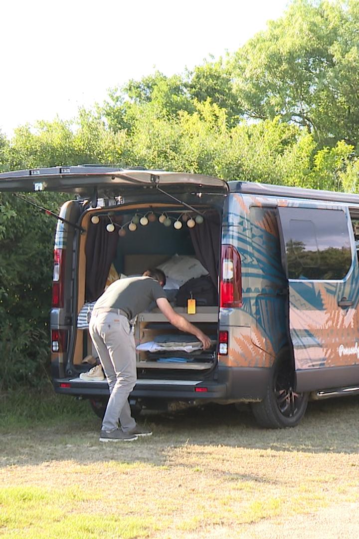 Camping-cars, vans, les nouvelles stars des vacances (camping-cars-vans-les-nouvelles-stars-des-vacances) Познавательное