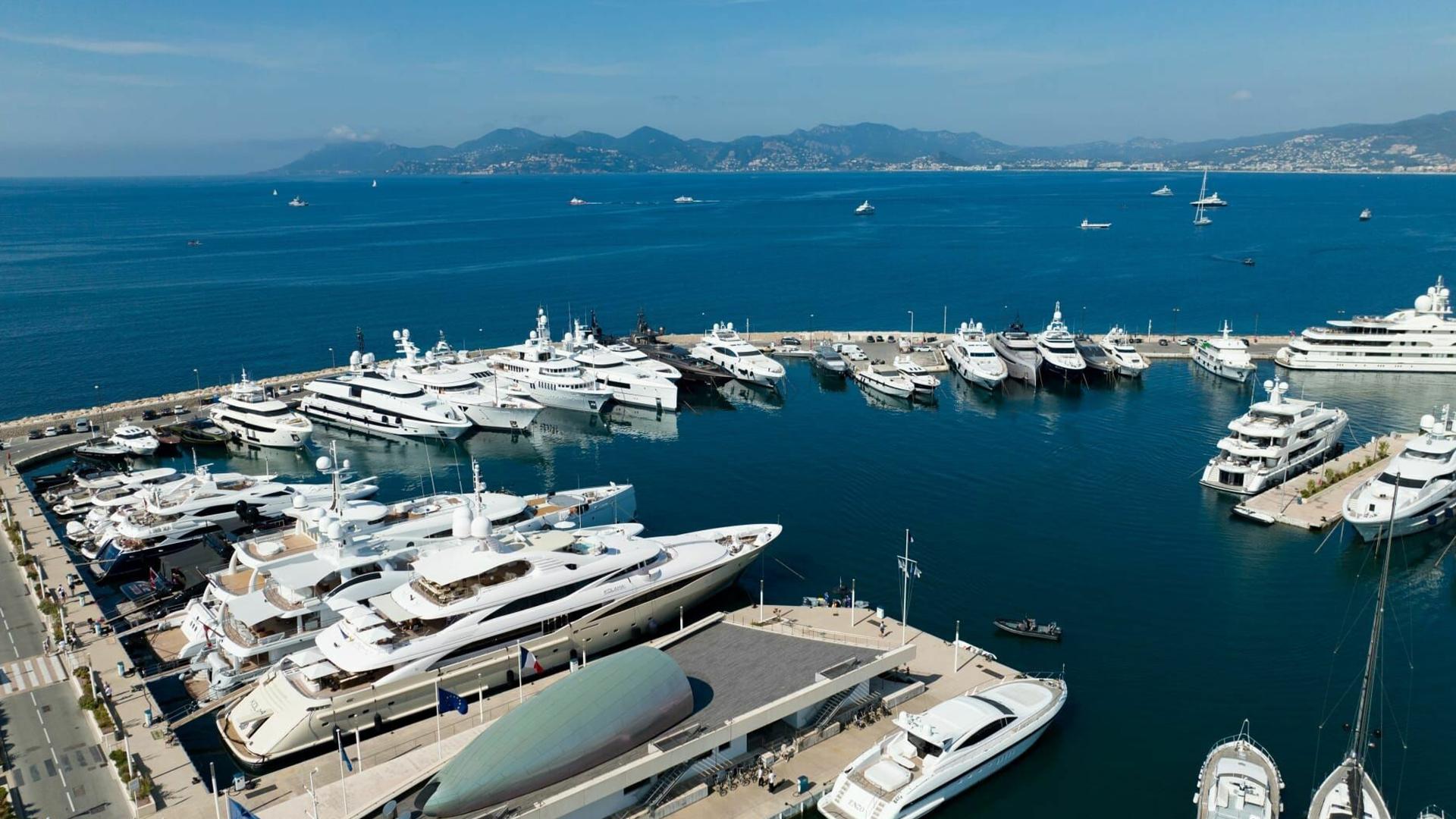 Les yachts ont toujours la cote (les-yachts-ont-toujours-la-cote) Документальный фильм
