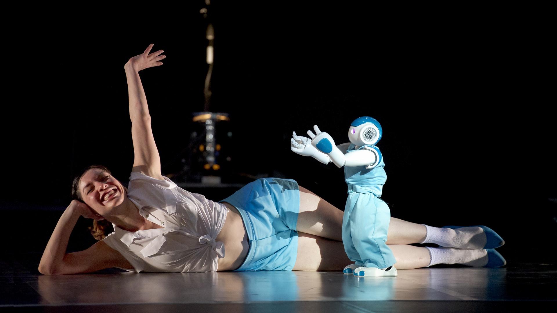 Робот. Хореография: Бланка Ли (robot-horeografija-blanka-li) Балет