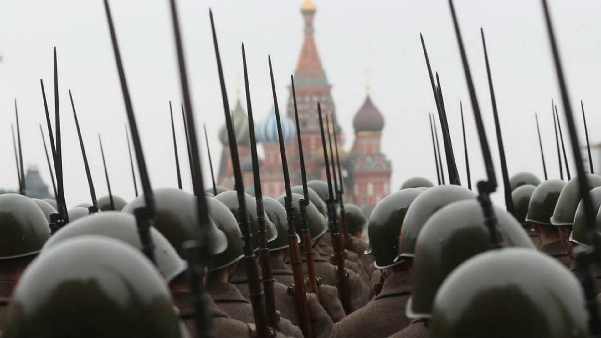 Москва. Красная площадь. Торжественный марш, посвященный 76-й годовщине Парада на Красной площади 7 ноября 1941 года (moskva-krasnaja-ploschad-torzhestvennyj-marsh-posvjaschennyj-76-j-godovschine-parada-na-krasnoj-ploschadi-7-nojabrja-1941-goda) Другое