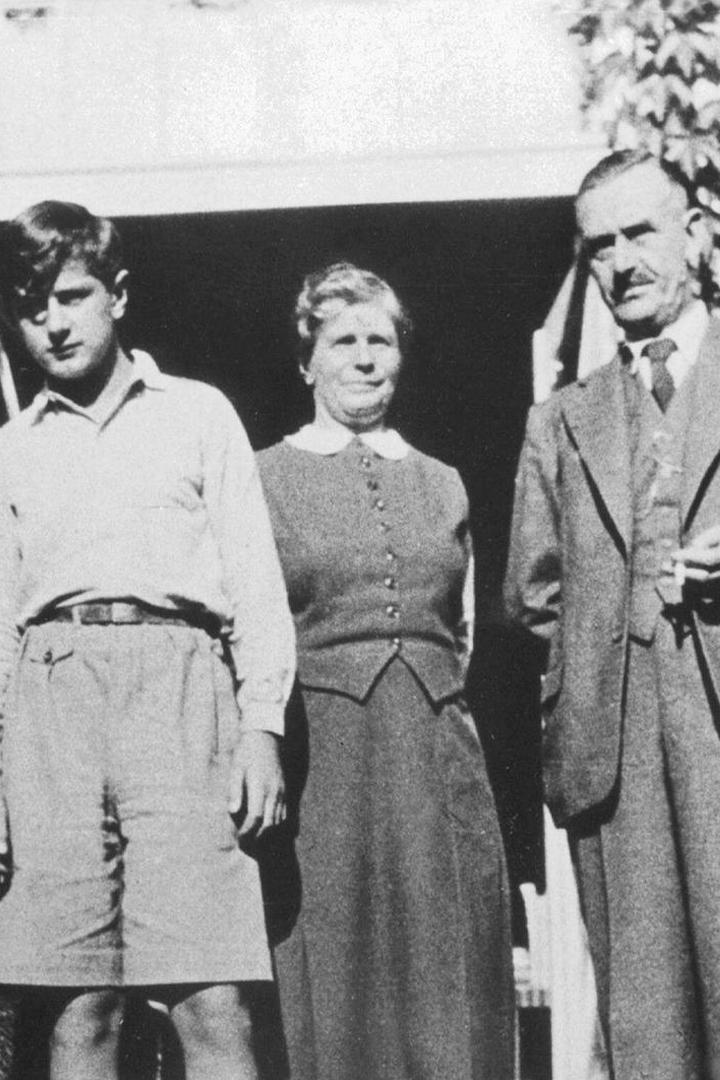 Unterwegs zur Familie Mann (unterwegs-zur-familie-mann) Сериал 2001