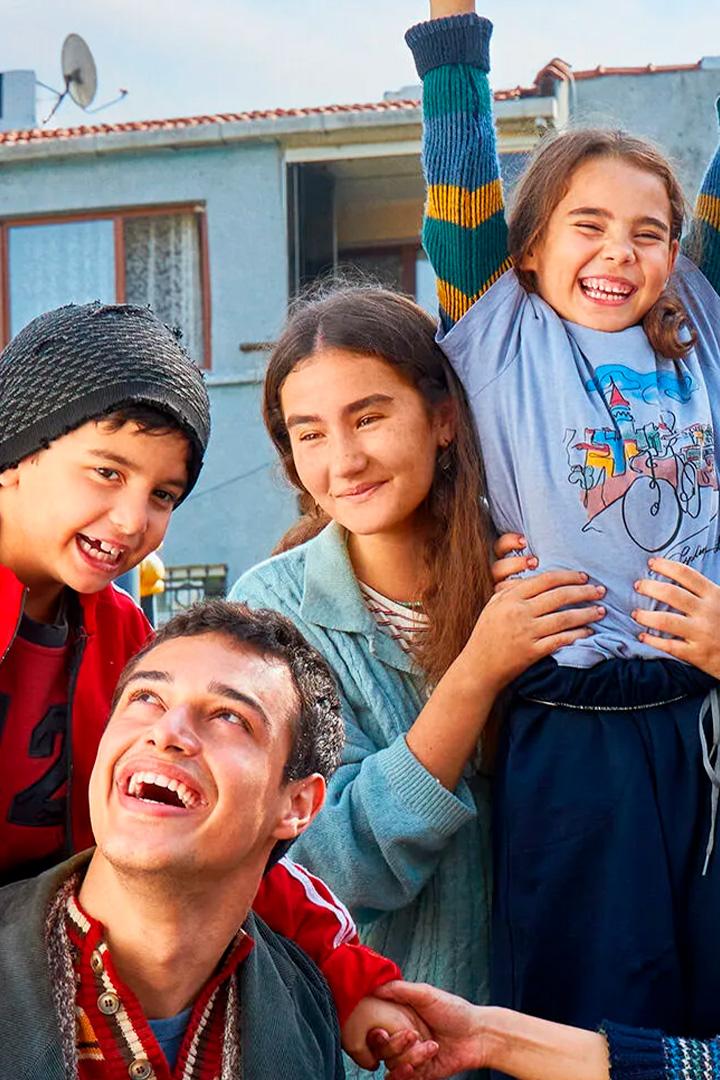 Беззащитные (bezzaschitnye) Сериал 2024