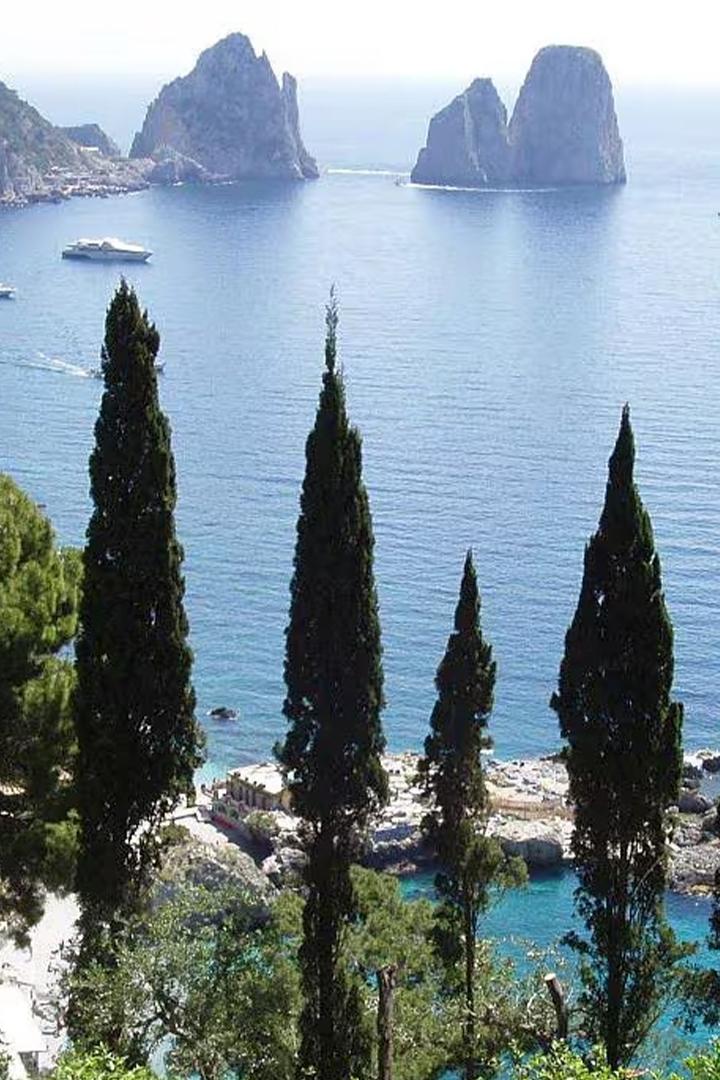 Capri, Amalfi, Ravello - Storie della Dolce Vita (capri-amalfi-ravello-storie-della-dolce-vita) Документальный фильм