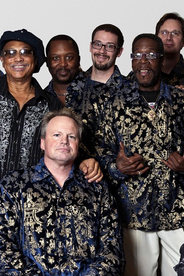 Al McKay's Earth, Wind & Fire Experience (al-mckays-earth-wind-fire-experience) Музыка