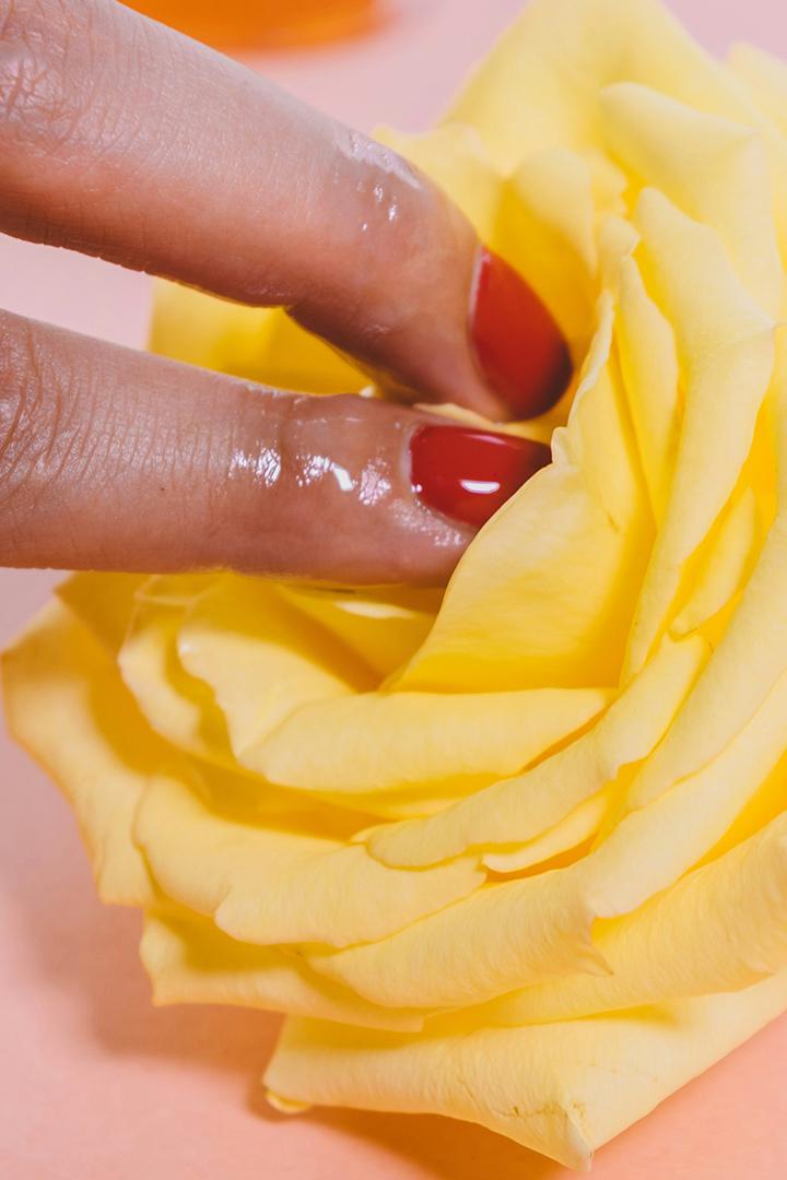 Naughty 19YO Nannys Hop On Stiff Rods (naughty-19yo-nannys-hop-on-stiff-rods) Для взрослых