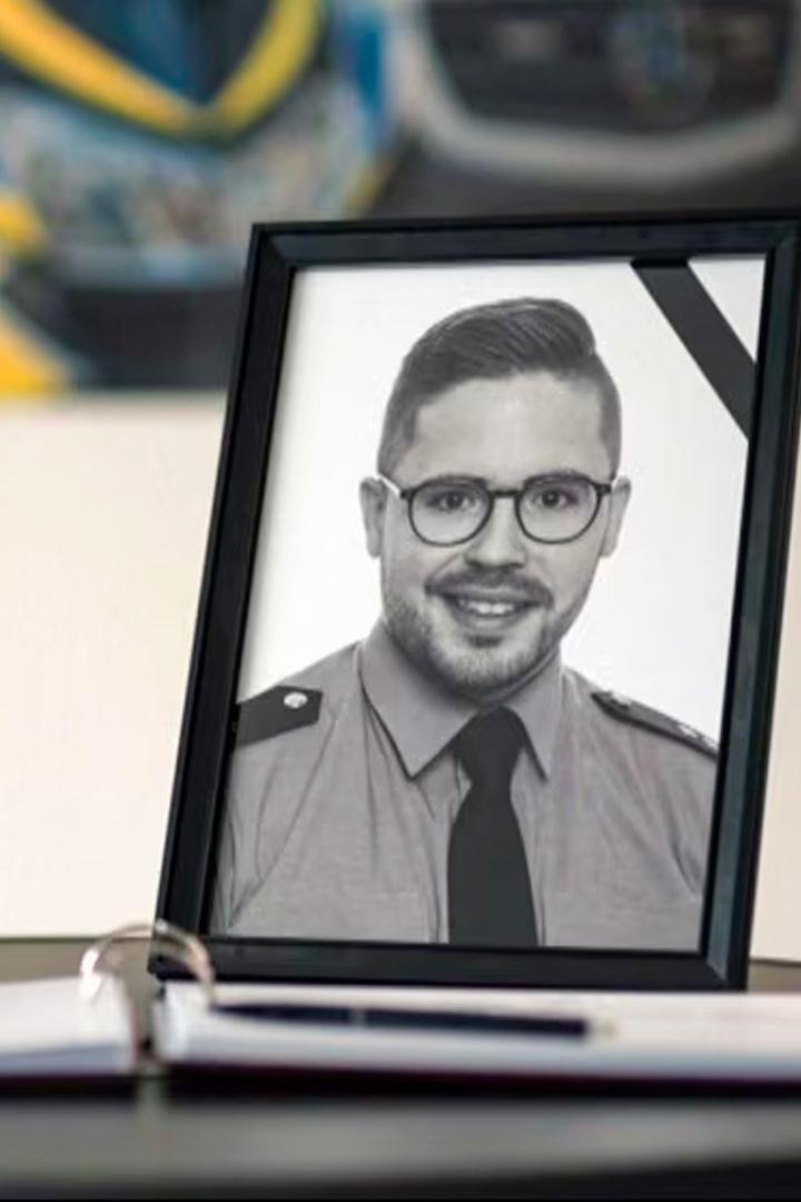Gedenkveranstaltung für den getöteten Polizeibeamten Simon Bohr (gedenkveranstaltung-fr-den-getteten-polizeibeamten-simon-bohr) Другое