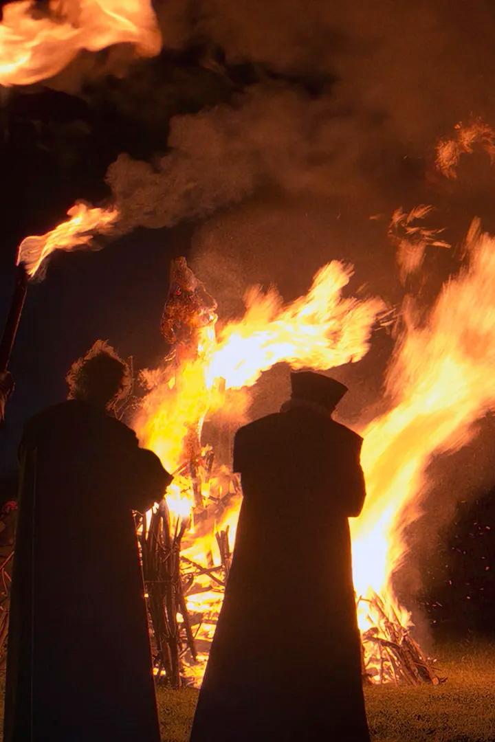 Sorcières : Chronique d'un massacre (sorcires-chronique-dun-massacre) Документальный фильм