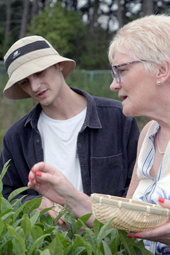 Worlds Apart (worlds-apart) Реалити-шоу