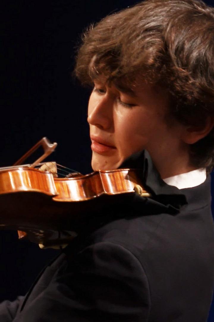 Даниэль Лозакович, Королевский оркестр «Консертгебау», Клаус Мякеля: Брух, Малер (daniel-lozakovich-korolevskij-orkestr-konsertgebau-klaus-mjakelja-bruh-maler) Музыка