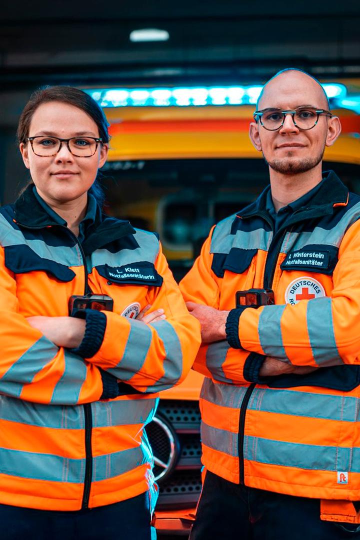 Lebensretter hautnah – Wenn jede Sekunde zählt (lebensretter-hautnah-wenn-jede-sekunde-zhlt) Документальный сериал