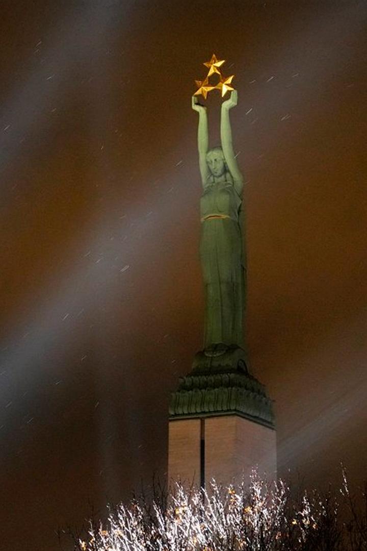 Latvijas Republikas proklamēšanas 107. gadadiena. Svētku koncerts un Valsts prezidenta uzruna pie Brīvības pieminekļa (latvijas-republikas-proklamanas-107-gadadiena-svtku-koncerts-un-valsts-prezidenta-uzruna-pie-brvbas-piemineka) Другое