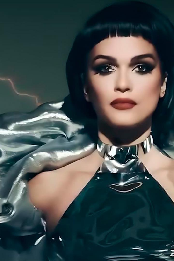 Слава. В сердце бьёт молния (slava-v-serdtse-bet-molnija) Музыка