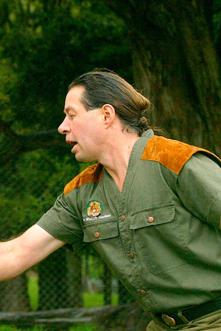 Человек и львы (chelovek-i-lvy) Документальный сериал