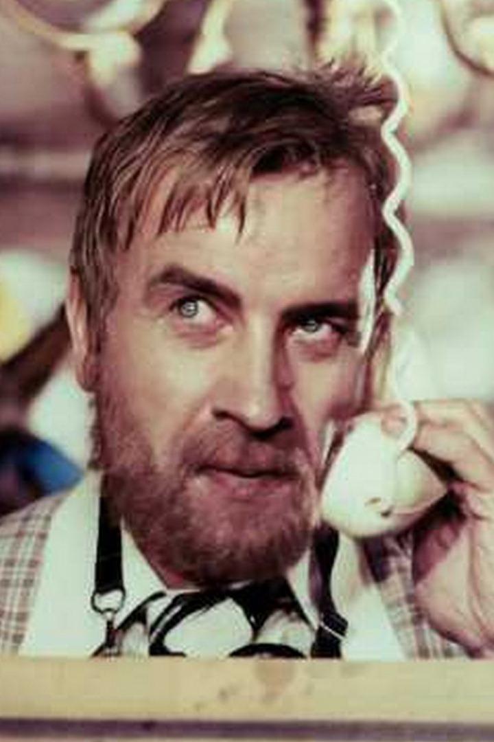 Гвоздики в целлофане (gvozdiki-v-tsellofane) Фильм 1976