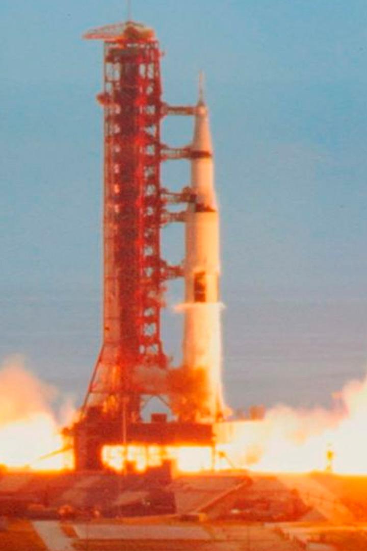 Армстронг (armstrong) Документальный фильм