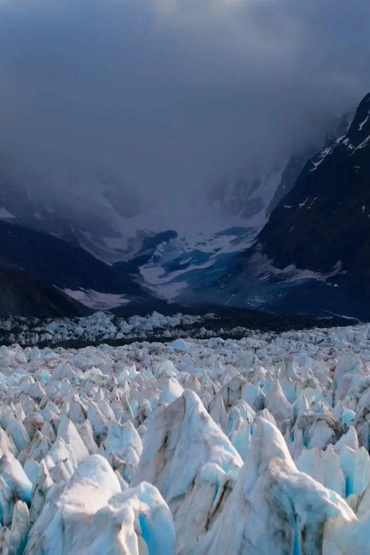 Дикая природа: остров Воскресения (dikaja-priroda-ostrov-voskresenija) Документальный фильм