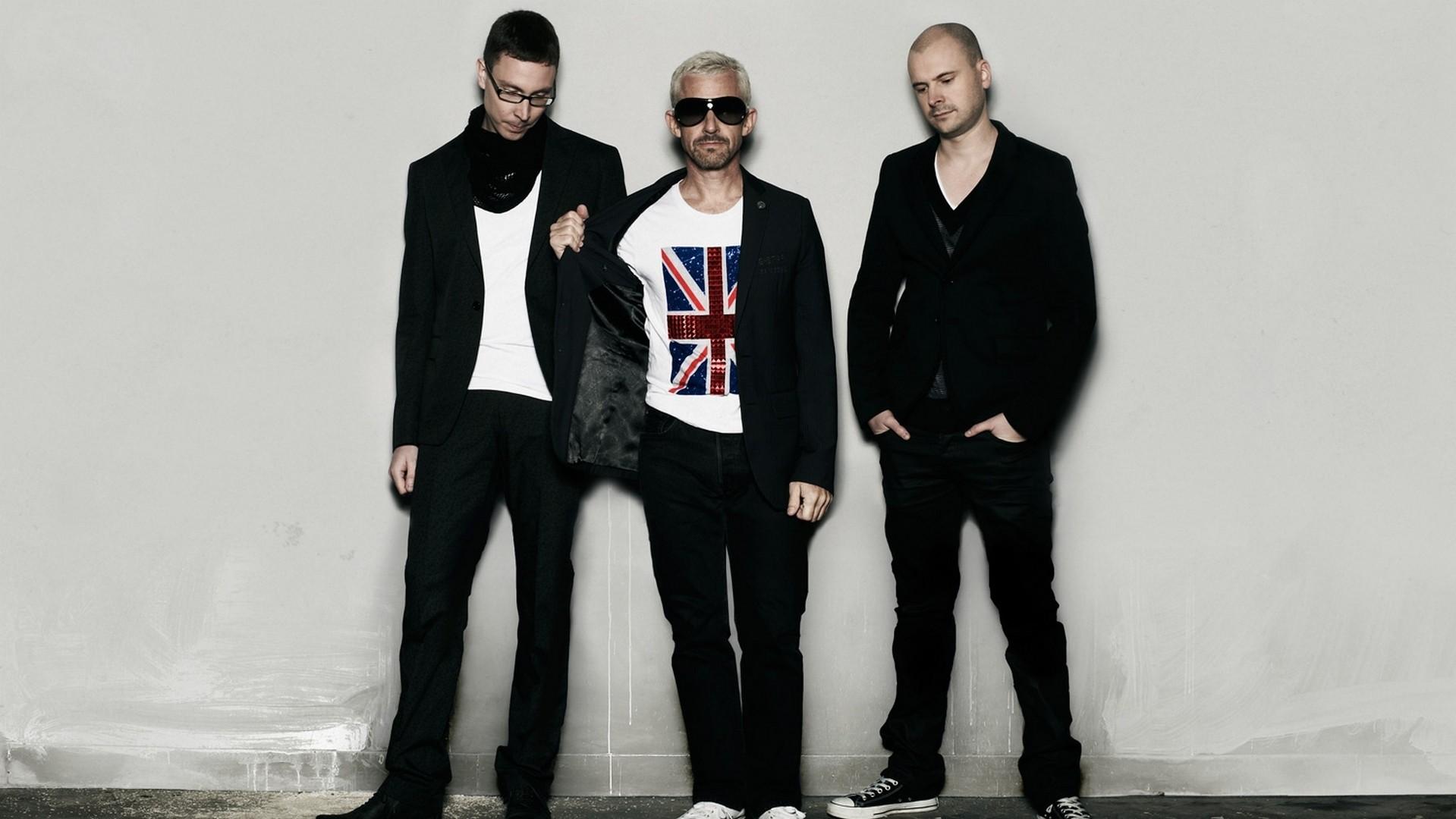 Above and Beyond-Live From Allphones Arena Sydney (above-and-beyond-live-from-allphones-arena-sydney) Музыка