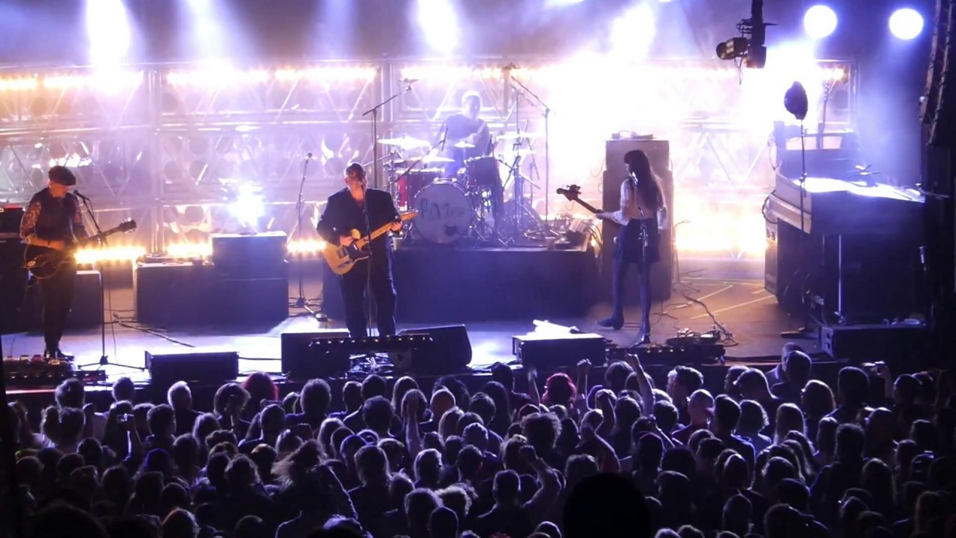 Pixies Electric - Club Date live in Boston (pixies-electric-club-date-live-in-boston) Музыка