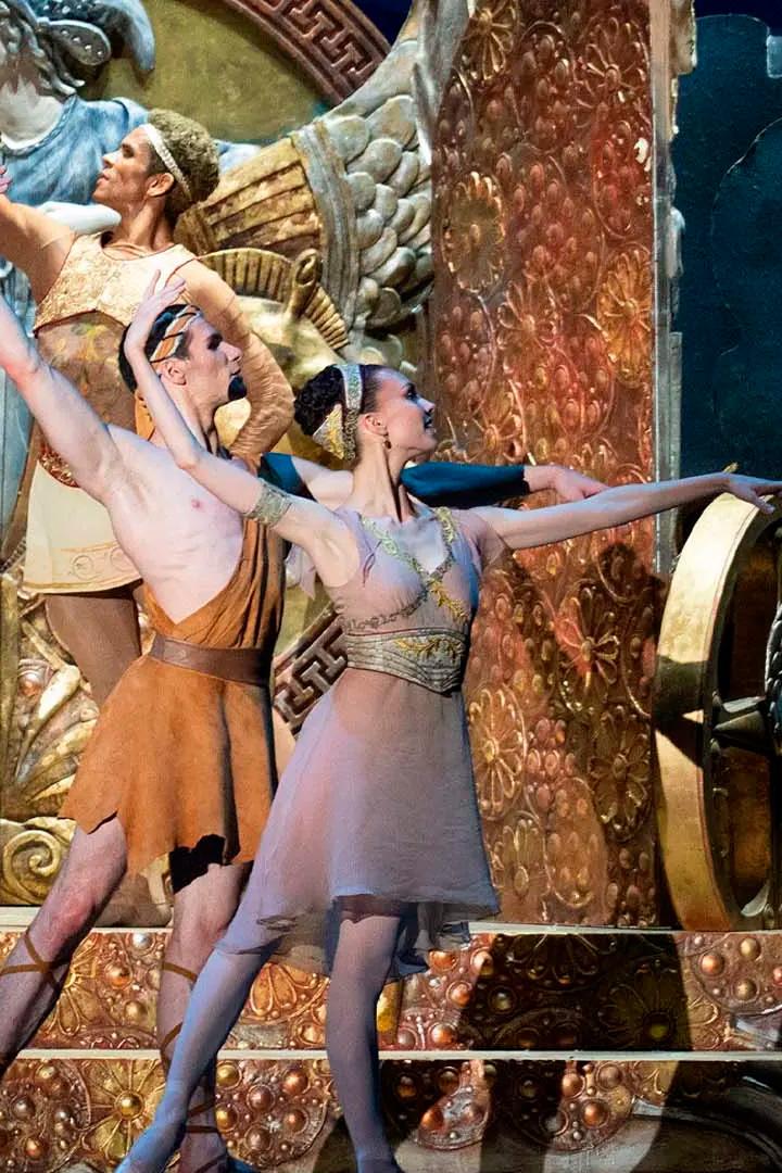 «Sylvia» : une soirée de ballet à l'Opéra national de Paris (sylvia-une-soire-de-ballet-lopra-national-de-paris) Балет