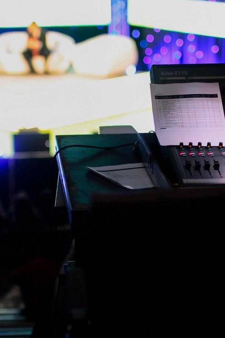 Ziua în amiaza mare (ziua-n-amiaza-mare) ТВ-шоу