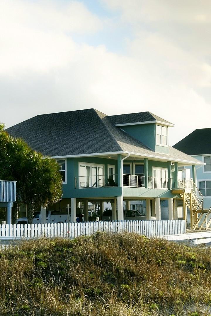 Дом у моря: ремонт за бесценок (dom-u-morja-remont-za-bestsenok) Реалити-шоу