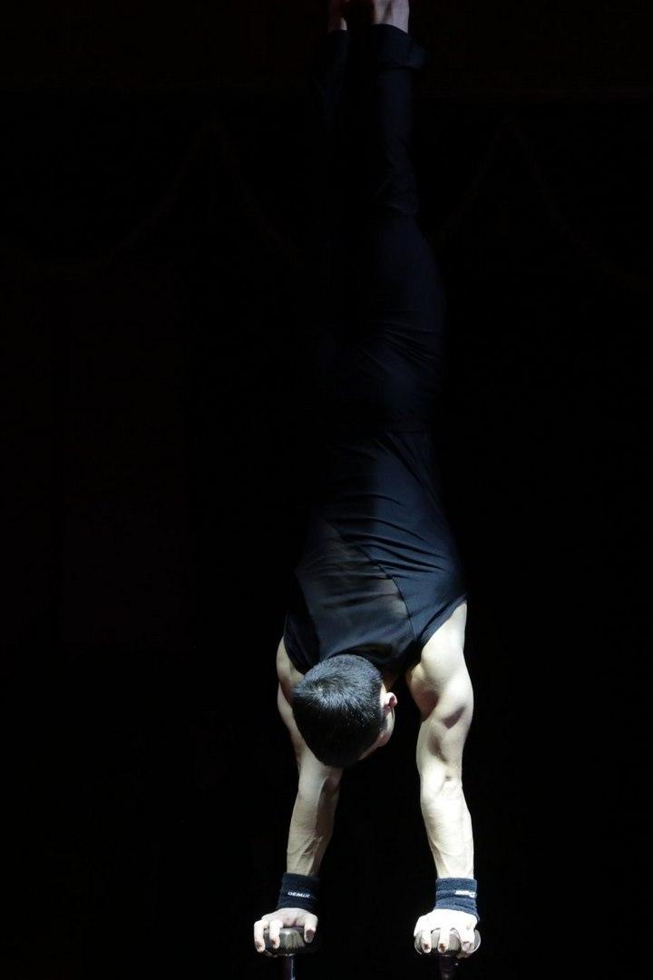 Екі дүние ортасындағы майманхана (ek-dnie-ortasynday-majmanhana) Спектакль