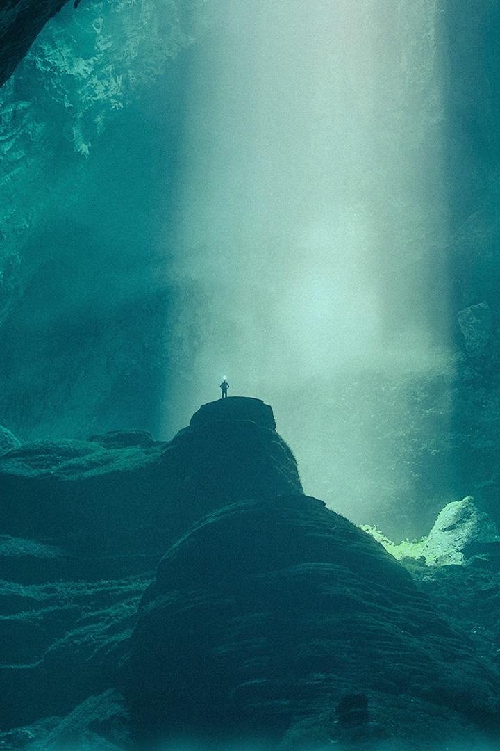 Выжить в темноте (vyzhit-v-temnote) Документальный сериал