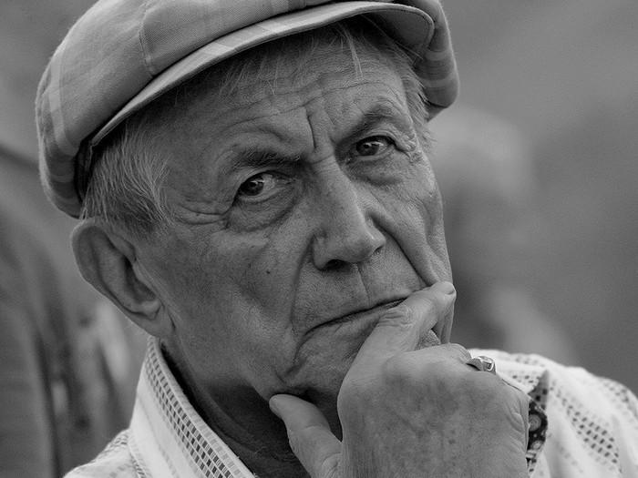 Евгений Евтушенко. Поэт, который угадал эпоху (evgenij-evtushenko-poet-kotoryj-ugadal-epohu) Документальный фильм