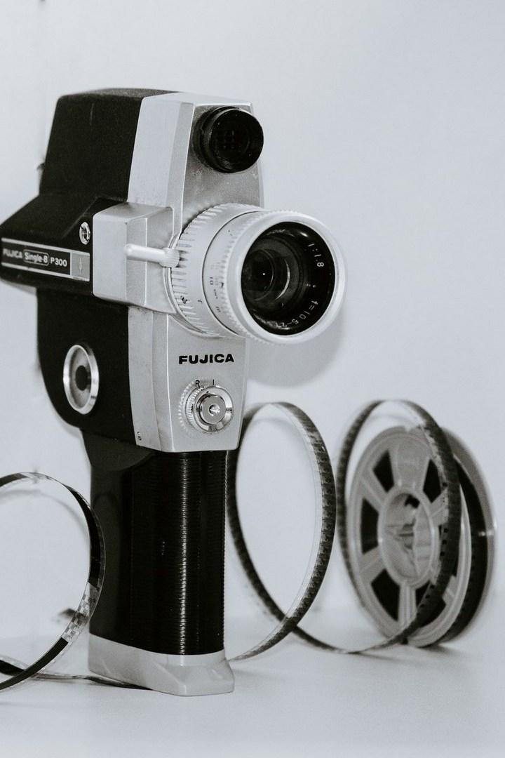 Документальный фильм (dokumentalnyj-film) Документальный сериал