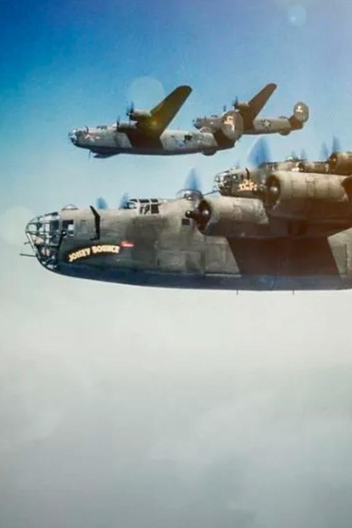 Heroes of the Sky: The Mighty Eighth Air Force (heroes-of-the-sky-the-mighty-eighth-air-force) Документальный фильм