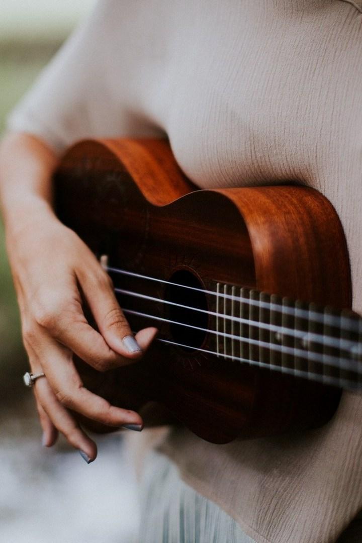 Cu Maria Constantin (cu-maria-constantin) Музыка