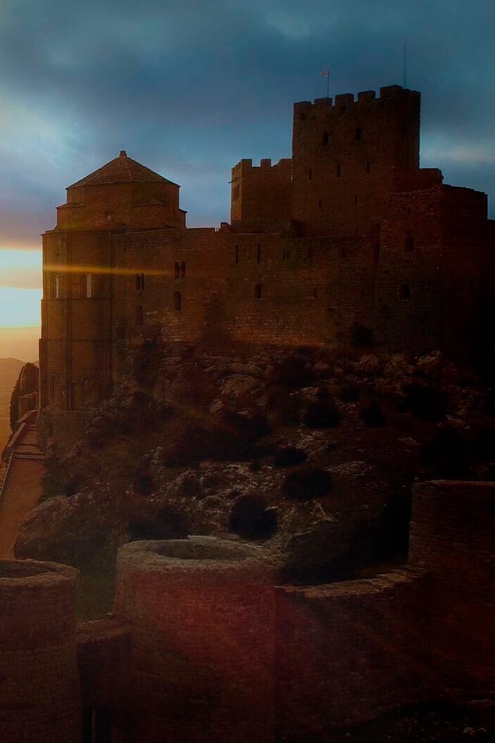 Тайны легендарных замков (tajny-legendarnyh-zamkov) Документальный сериал